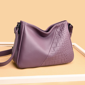 意尔康中年真皮女包大容量休闲中老年妈妈挂包单肩软皮休闲斜挎包