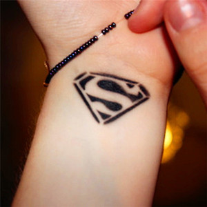 s字母超人superman胸部性感健身锻炼刺青遮瑕彩绘贴贴画纹身贴纸