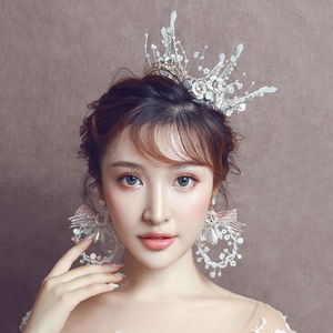 2019新款新娘头饰韩式银色花朵整环皇冠森系结婚纱王冠发饰品
