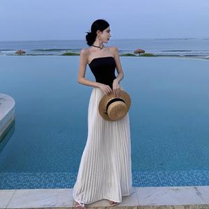 韩国海边度假沙滩长裙法式一字肩弹力抹胸连衣裙女夏季垂感百褶裙