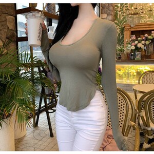 纯欲女人味性感显胸大v领显瘦t恤u型下摆收腰紧身打底衫长袖上衣