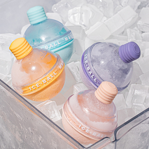 冰球模具威士忌圆形冰格食品级硅胶灯泡圆球制冰盒家用冻冰块模具