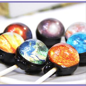 外国零食法国十二星座薄荷糖果网红零食抖音糖少女星空创意棒棒糖