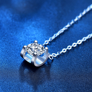 项链925纯银镀白金999新款钻石牛头莫桑钻老凤祥云女吊坠铂金定制