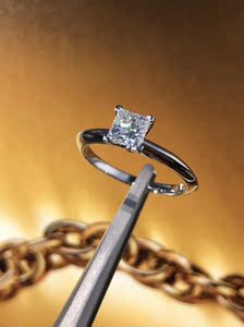 tiffany公主方钻戒