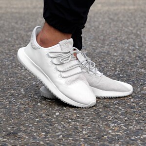adidas 三叶草 tubular shadow 米白 小椰子 男女休闲跑鞋 bb8821