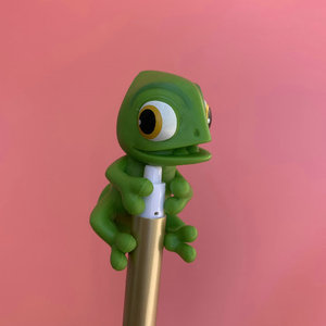 日版散货 q版 魔发公仔奇缘 变色龙帕斯卡 公仔摆件模型抱抱龙