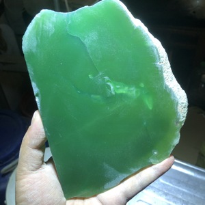 非洲绿玉髓原石玛瑙原矿原色玉石石头摆件把件吊坠戒指面毛料片料