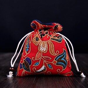 荷叶边饰品幸福红色零钱包小福袋小锦囊平安符珠宝清新随身全新