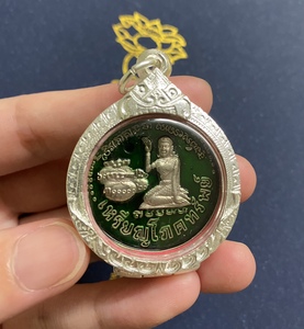 泰国招财女神佛牌(nanguat) 佛历2516年 特色吊坠