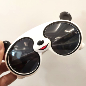 白色熊猫儿童眼镜男童太阳镜女孩墨镜胖墩3-12岁可爱卡通偏光硅胶