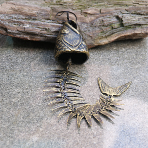 精致田园铸铁鱼骨头风铃日式铸铁鱼刺风铃 花园铃铛 阳台装饰品