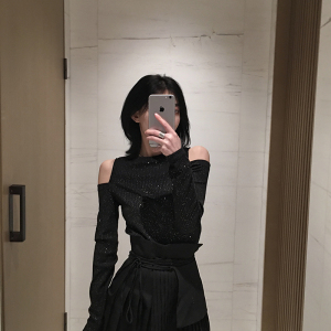 设计感心机露肩针织上衣女2019春新款性感长袖打底衫蹦迪黑色t恤