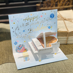 日本新款白色钢琴立体灯光音乐贺卡弹奏生日快乐歌高档礼物送男友