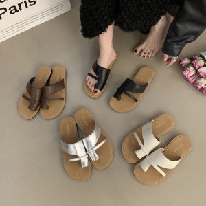 韩版复古套趾拖鞋女夏季外穿2024年新款小众平底软底沙滩凉拖凉鞋