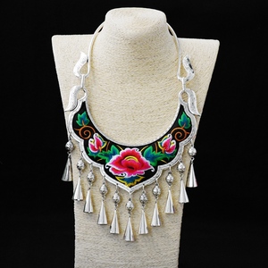 苗族银饰复古首饰民族特色工艺品纯手工制作苗银绣花流苏项圈项链