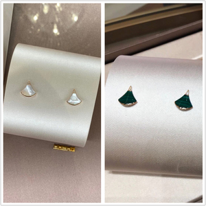 小扇子耳环宝格丽