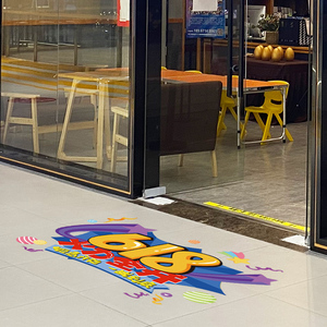 000人付款天猫618嗨购促销广告宣传海报贴纸商场活动橱窗玻璃墙贴画