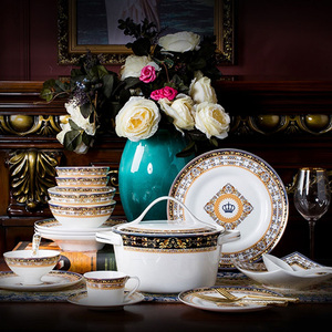 卢森堡皇室餐具套装欧式宫廷骨瓷歺具景德镇碗盘子奢华碗碟家用