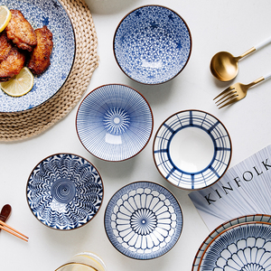 4个家用饭碗好看的碗4.5寸吃饭碗日式陶瓷碗小碗分色青花瓷米饭碗