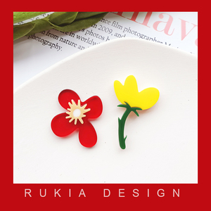 RUKIA小众设计感可爱日系耳环红色花花黄色小花亚克力不对称耳饰
