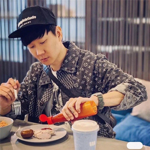 林俊杰明星同款秋冬季拼接提花牛仔夹克中古翻领外套宽松男女同款