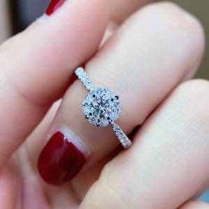 百圣珠宝18k白金30分钻戒婚戒1克拉群镶钻石戒指女士结婚砖戒正品