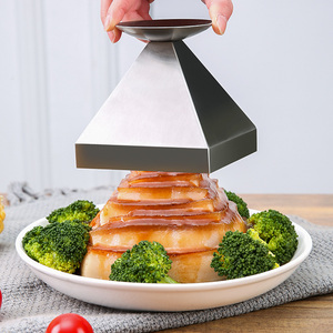 宝塔肉模具不锈钢梅菜扣肉专用工具金字塔造型餐饮酒店蒸菜摆盘器