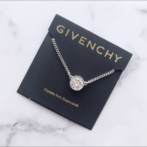 纪梵希项链唐嫣同款