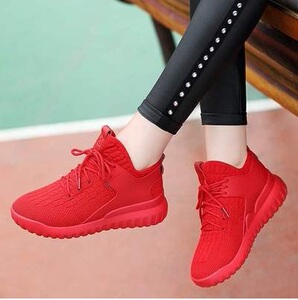 恩施耐克大红色运动鞋女时尚百搭款2021春夏透气女鞋子透气跑步鞋