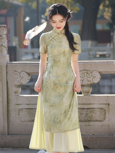 新中式奥黛旗袍改良2024新款年轻少女绿色连衣裙中国风禅意茶服