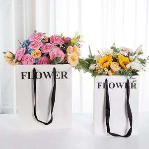 大英文字母长方形鲜花大花束手提袋简约设计可背花艺礼品包装袋