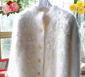 韩国单手工刺绣钉珠浮花立体花朵白色安哥拉兔毛外套毛衣特价