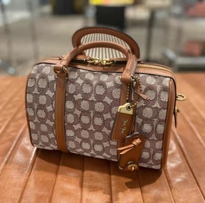 00yuan86zhang淘宝潼妈国内现货coach专柜款铬鞣皮1941系列 手包