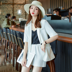 白色小西装外套女夏薄款短袖小个子2022新款时尚休闲西服套装夏款