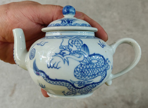 高仿古清代外销瓷海外回流瓷海捞瓷青花龙纹陶瓷瓜棱纹茶壶一手价
