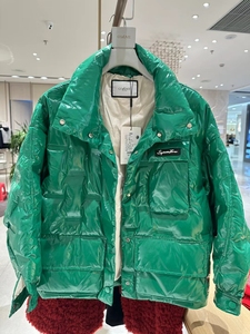 COLOVE卡拉佛绿色90鸭绒亮面羽绒服2023冬季新款设计感时尚外套女