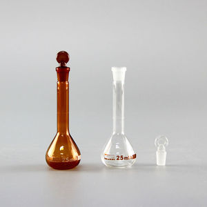 透明棕褐色玻璃容量瓶5ml10ml20ml25ml50ml100ml250ml500~2000ml