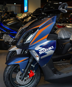 盖摩托车避震器贴纸摩托车前挡风板贴纸摩托车的挡风玻璃摩托车车贴