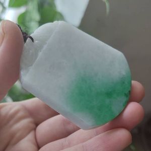 正品保真天然翡翠白底青飘阳绿平安无事牌吊坠玉坠缅甸a货