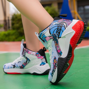 女生实战篮球鞋
