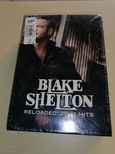1062M未拆Blake Shelton  Reloaded: 20 #1 Hits豪华礼品限量版
