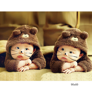 新生可爱男婴儿图片墙贴宝宝海报胎教挂画娃娃贴画婚房龙凤胎画像