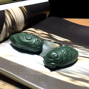 御青堂 宜兴紫沙 姚连平紫砂全手工茶宠民国绿手把件 蝉 精品知了