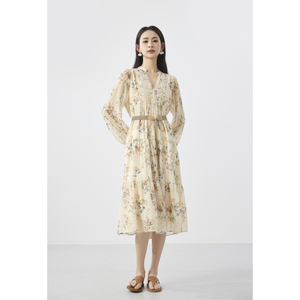 米家好品质 奈良花园系列 蕾丝刺绣V领印花泡泡袖流苏腰带连衣裙