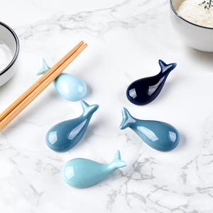 4个装高档日式创意可爱勺子架勺托鲸鱼陶瓷筷架筷托筷枕家用餐具