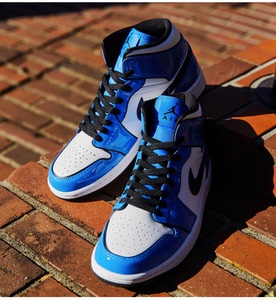 air jordan 1 mid aj1 二次元小闪电 白蓝 中帮篮球鞋 dd6834-402