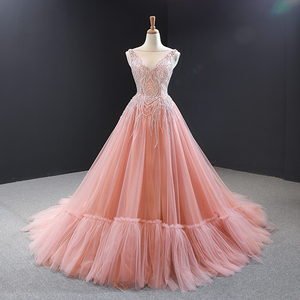 瑞思美粉色减龄礼服2023新款声乐独唱主持人晚会双肩拖尾演出服