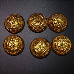 辽代皇族金纽扣雕花人物古代扣子宫廷复古衣服扣古董旧货古玩收藏