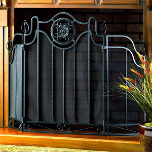 黑色铁艺隔断客厅
